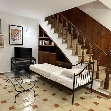 Apartment Centro Storico-close To Restaurants-typical Craft-church-beautiful View Castelsardo