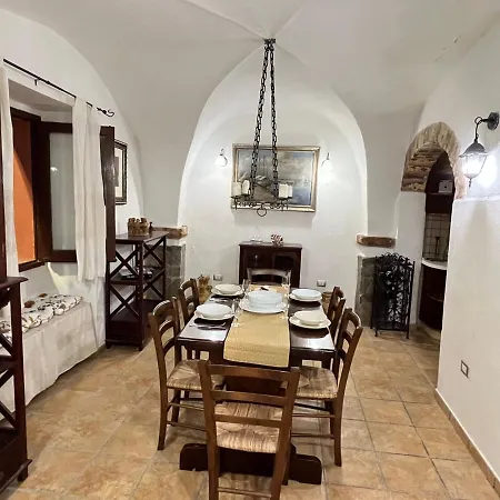 Centro Storico-close To Restaurants-typical Craft-church-beautiful View Apartment Castelsardo