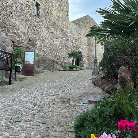 Apartment Centro Storico-close To Restaurants-typical Craft-church-beautiful View *