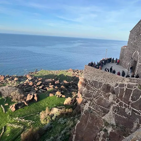 Centro Storico-close To Restaurants-typical Craft-church-beautiful View Apartment Castelsardo