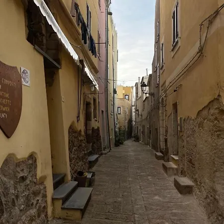 Apartment Centro Storico-close To Restaurants-typical Craft-church-beautiful View *